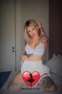 Alyssa — photo 2