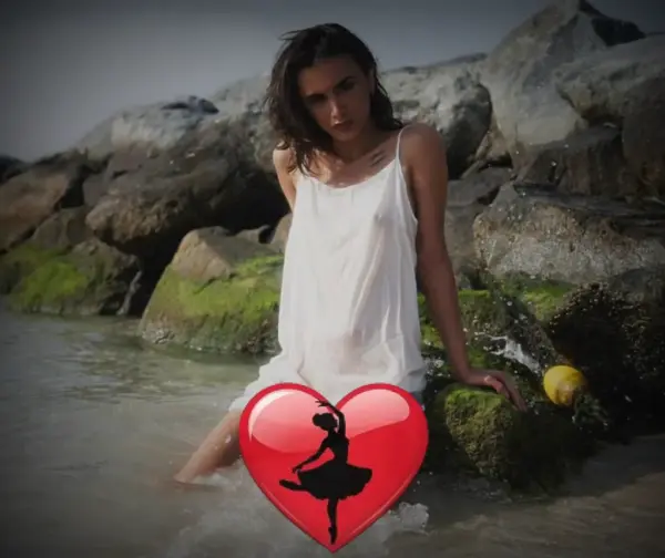 Ava