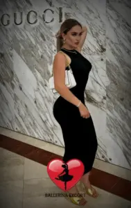 Caroline — photo 3