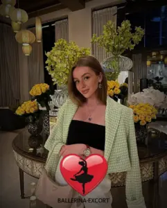 Emily — photo 3