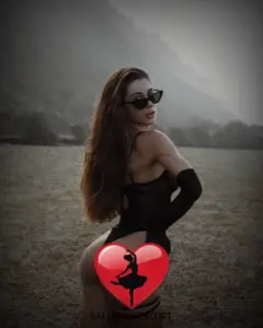 Julia — photo 2