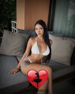 Kaitlin — photo 3