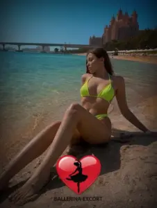 Karina — photo 4