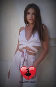 Karina — photo 2