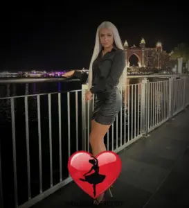 Karolina — photo 4