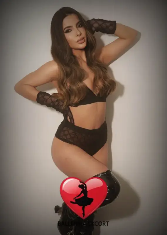 Lora