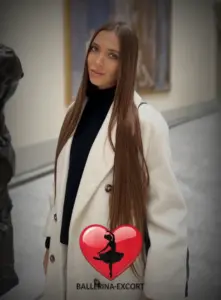 Nicole — photo 2