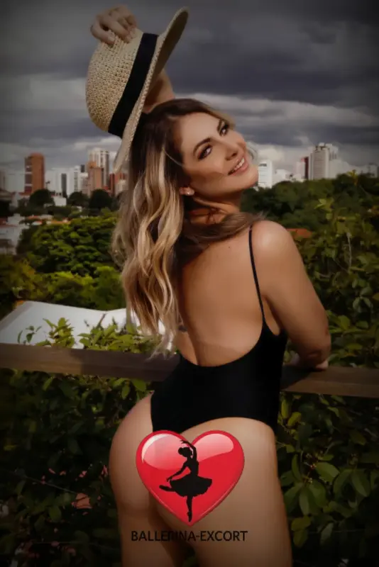 Simone