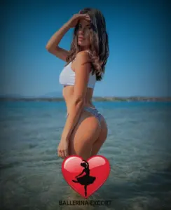 Yesenia — photo 4