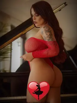 Zandra